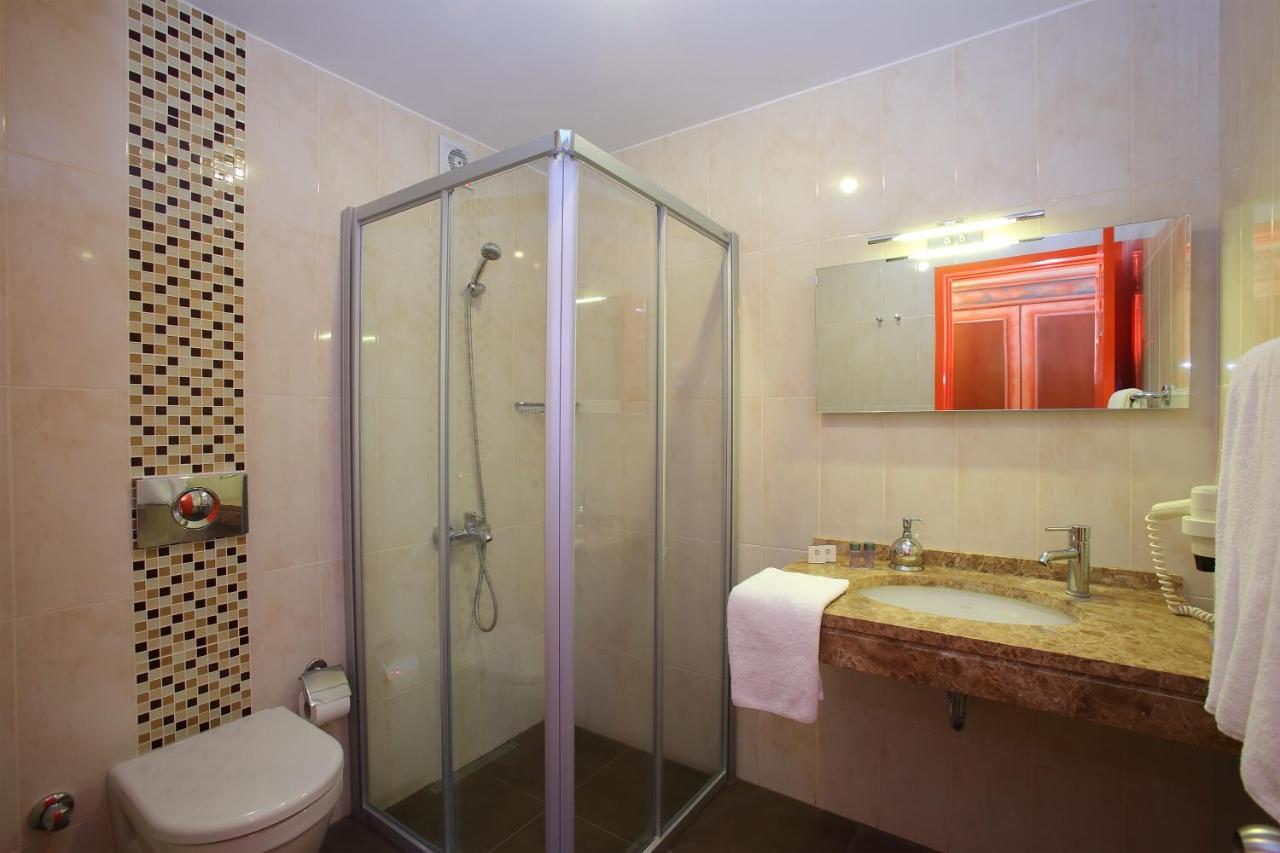 Catamaran Hotel กุนโดกัน ภายนอก รูปภาพ